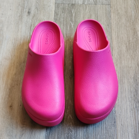 CROCS Shoes - CROCS Vibrant Pink Slippers